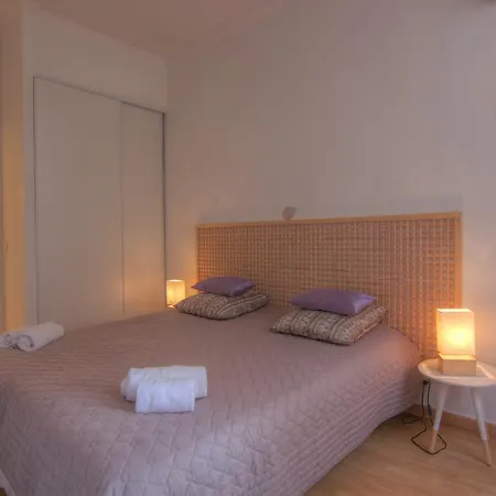 Livia Croisette Mimosas Apartman *